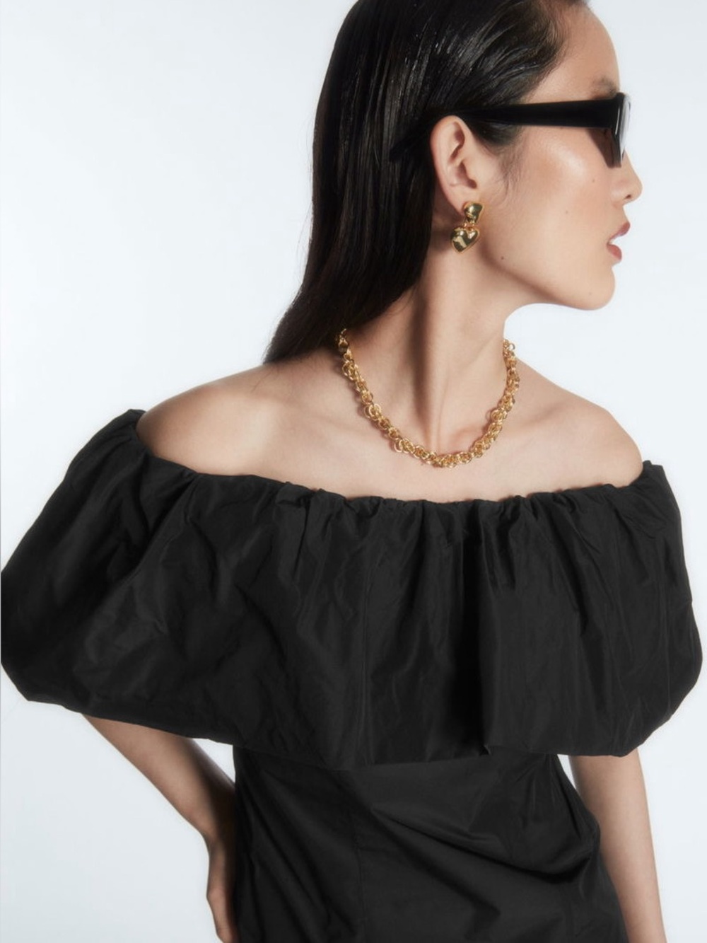 Cos Womenโs Voluminous Off Shoulder Top Black Size 10 Back Zip